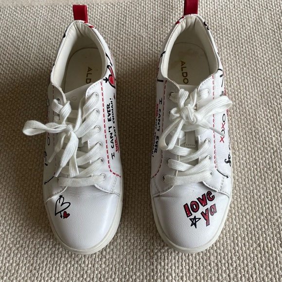 Aldo Umiassa Love So Cute Print Faux Leather White Low Top Sneakers Size 7.5 - Picture 2 of 5